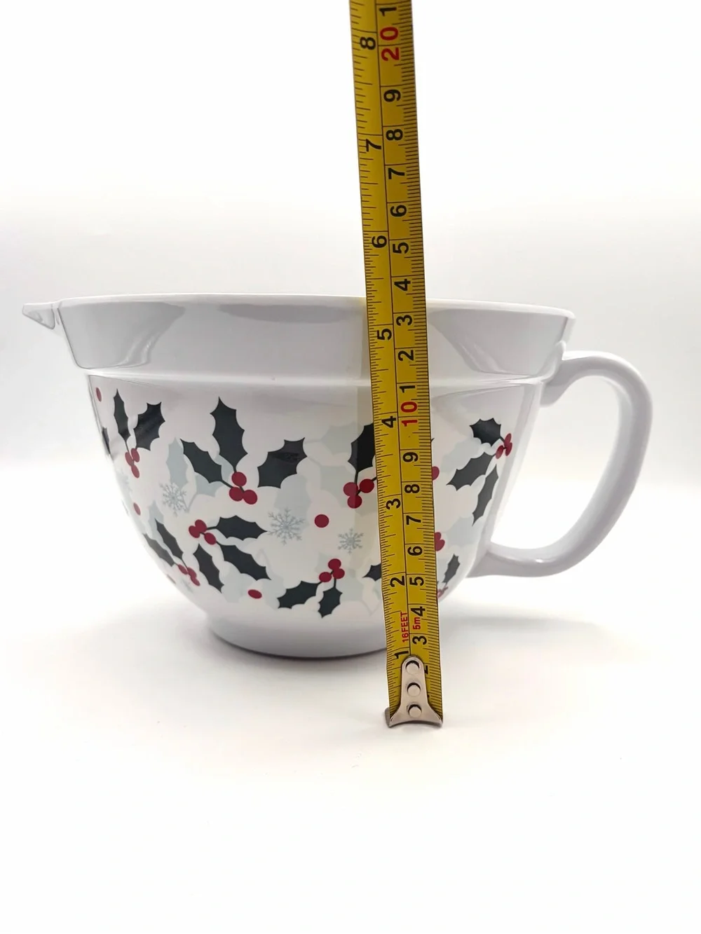 Stonewall Kitchen Mixing / Batter Bowl with Handle - Melamine Christmas Holly